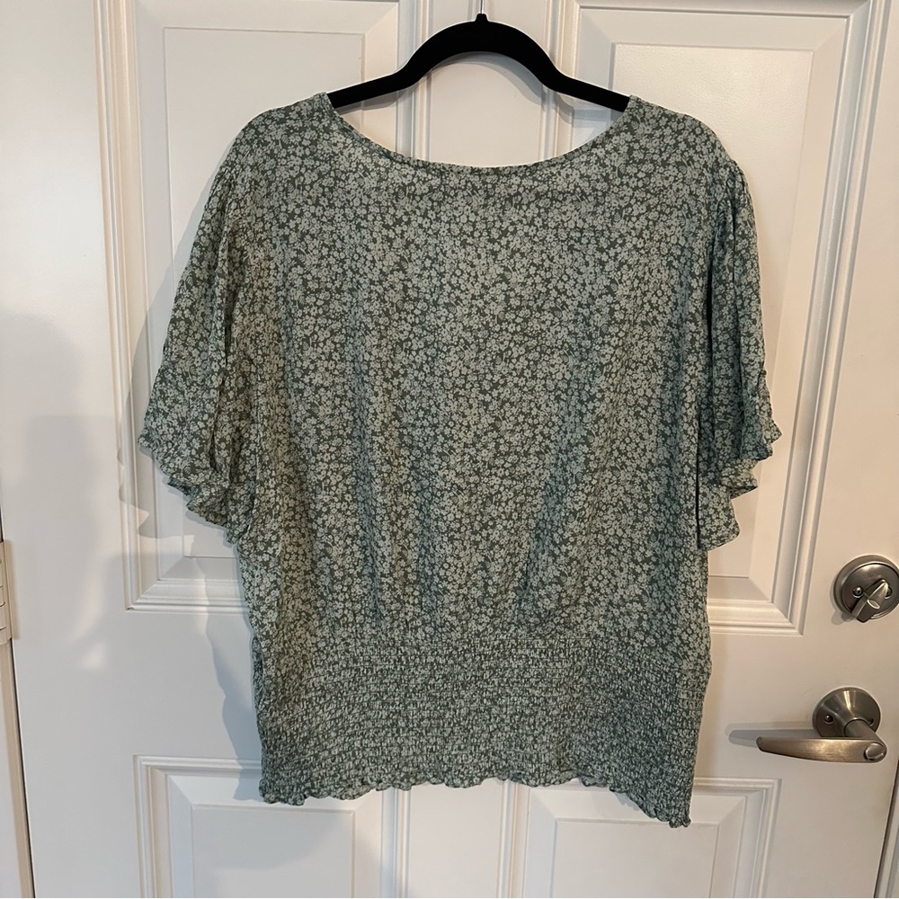 Flowy floral blouse - Picture 4 of 6
